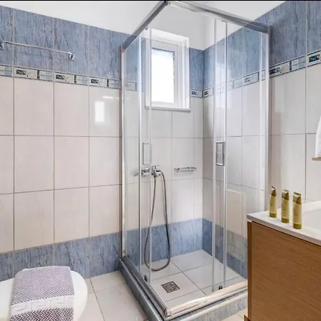 דירה Gkountis Tsoukaládhes