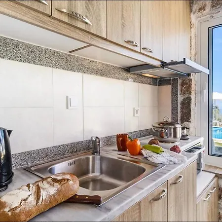 דירה Gkountis Tsoukaládhes
