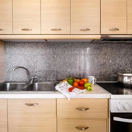 Gkountis Tsoukaládhes