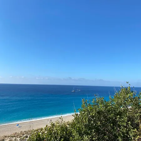 Gkountis דירה *